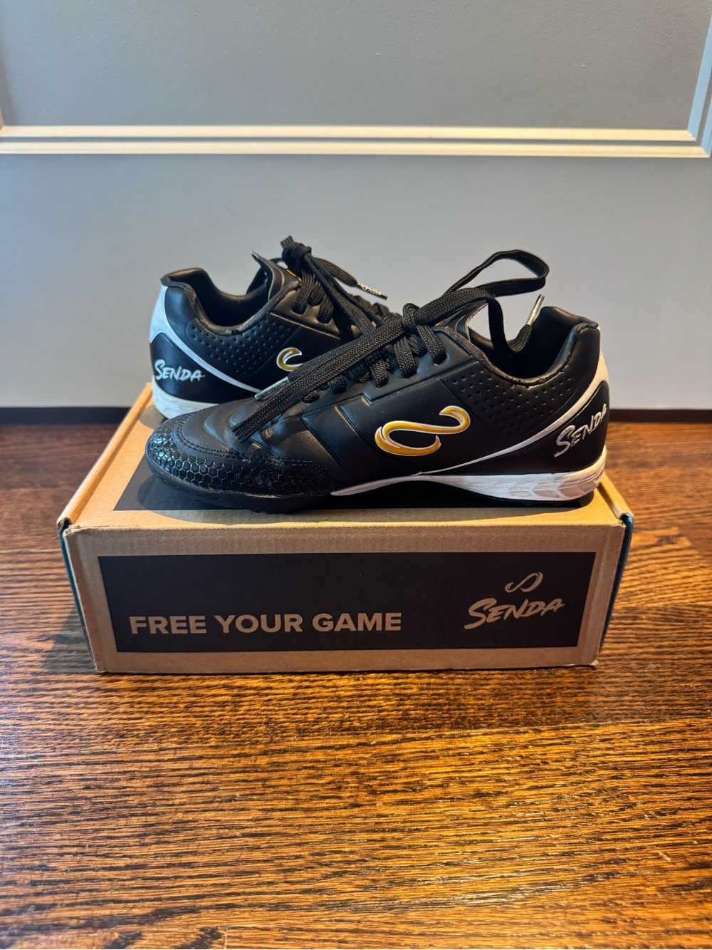 Senda Ushuaia Academy Junior Kids' Turf Soccer Cleats – 3Y
